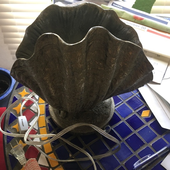 Regency cape home collection Large Resin Clam Shell lamp - Picture 4 of 4